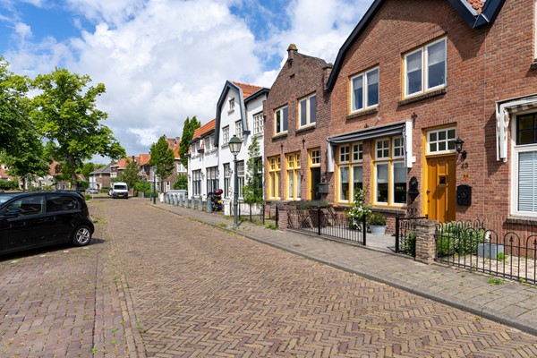 Medium property photo - Stationsweg 43, 4931 BX Geertruidenberg